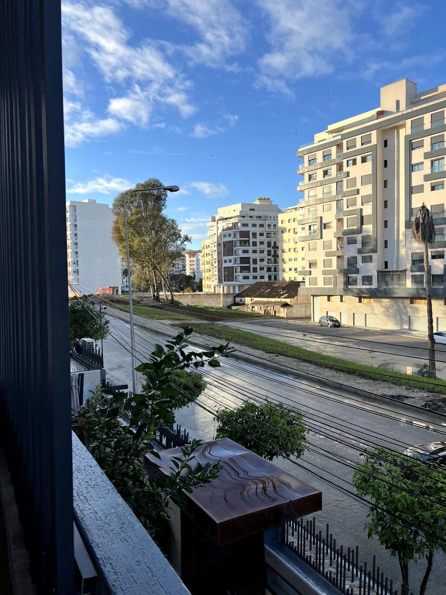 丹吉尔Abm House公寓式酒店 外观 照片